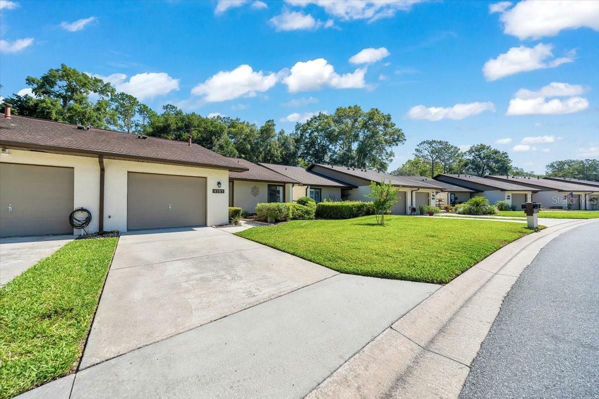 Property Photo: 3707 NE 17th Street FL 34470