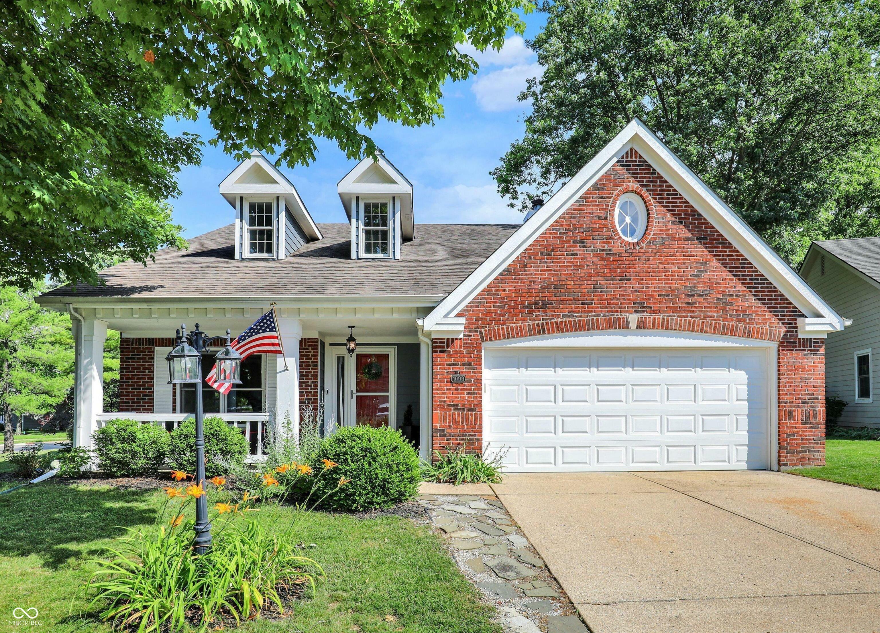 Property Photo: 1099 Saratoga Circle IN 46280