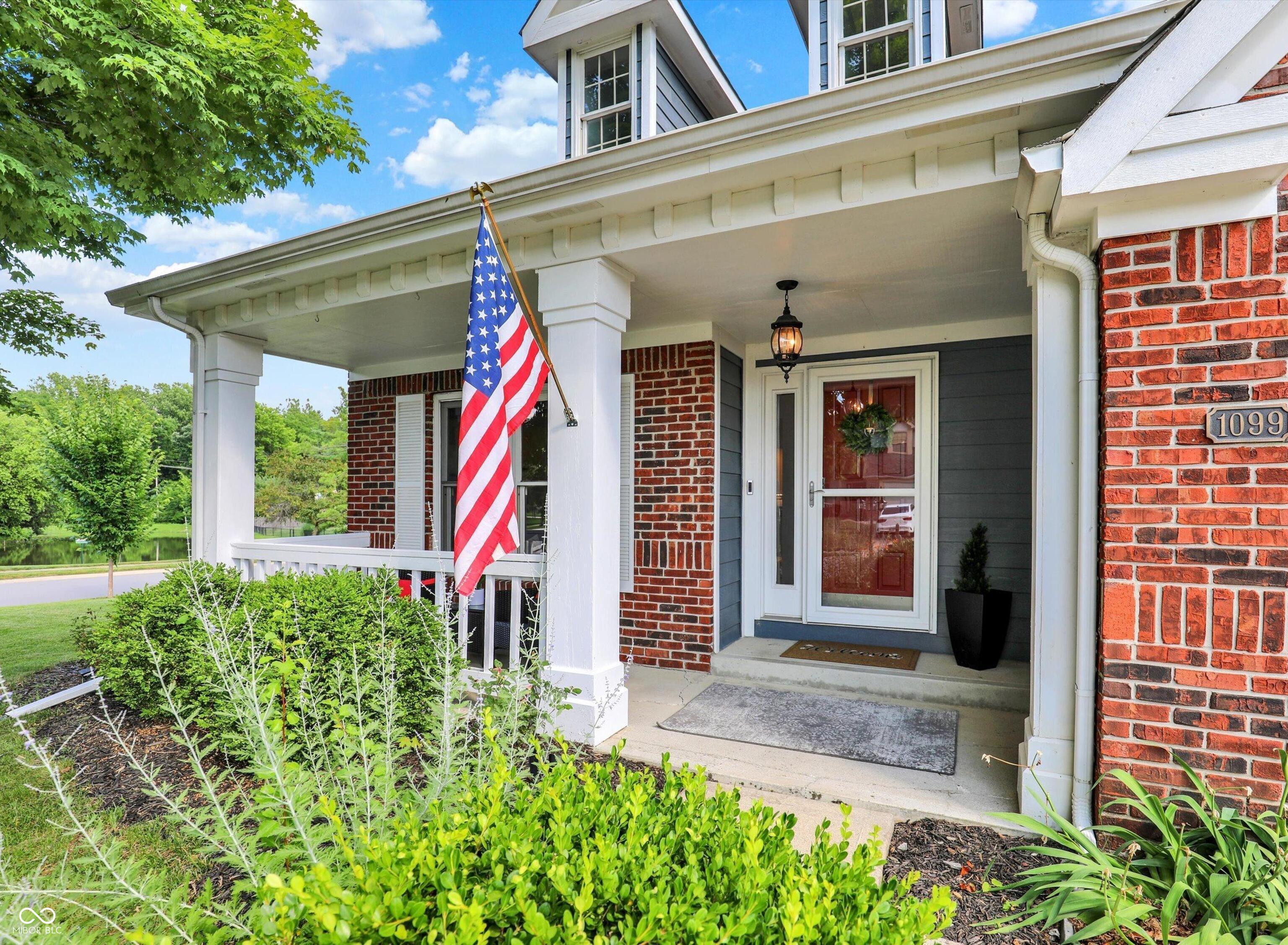 Property Photo: 1099 Saratoga Circle IN 46280