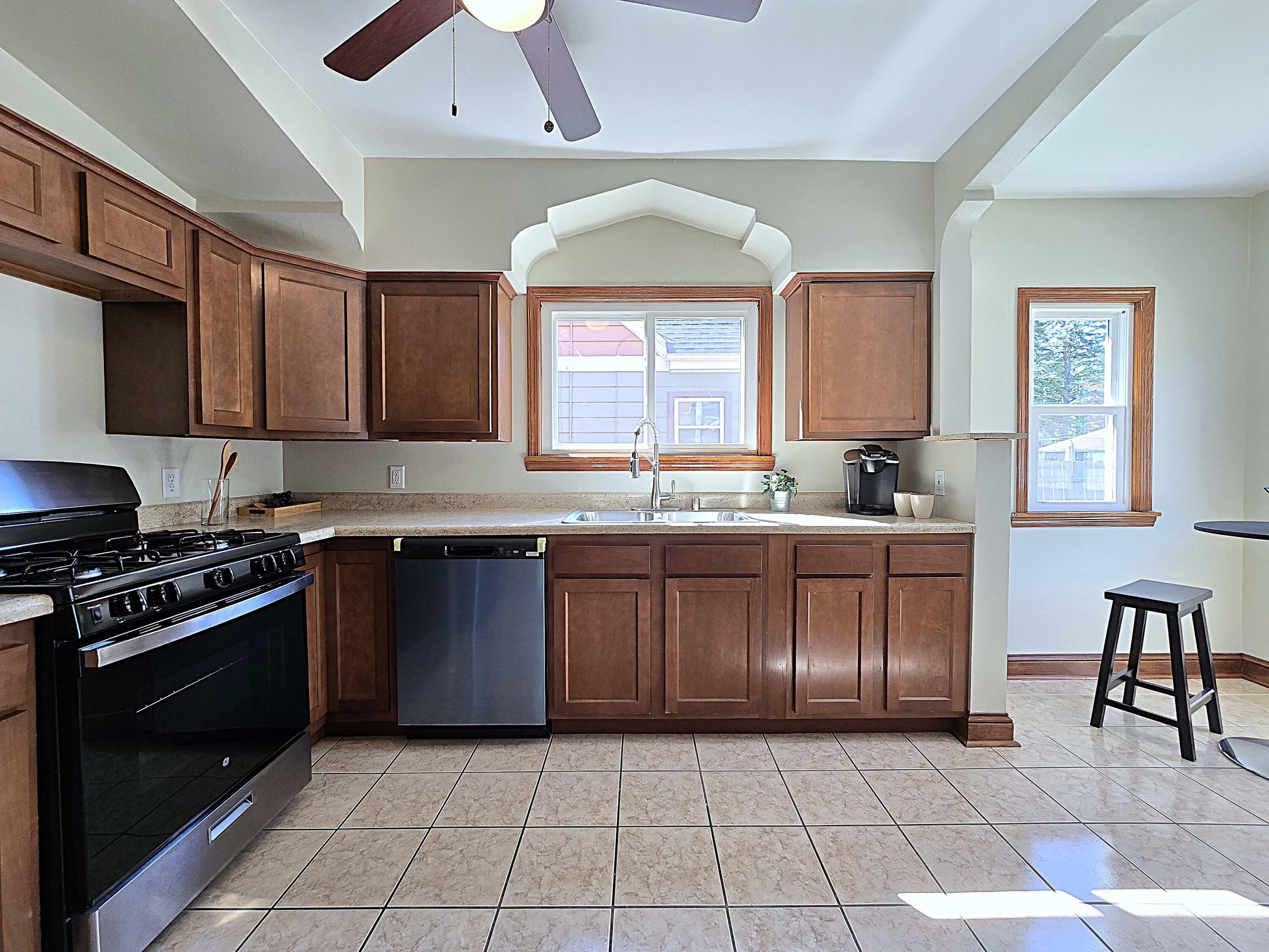 Property Photo: 4937 W Medford Ave WI 53216
