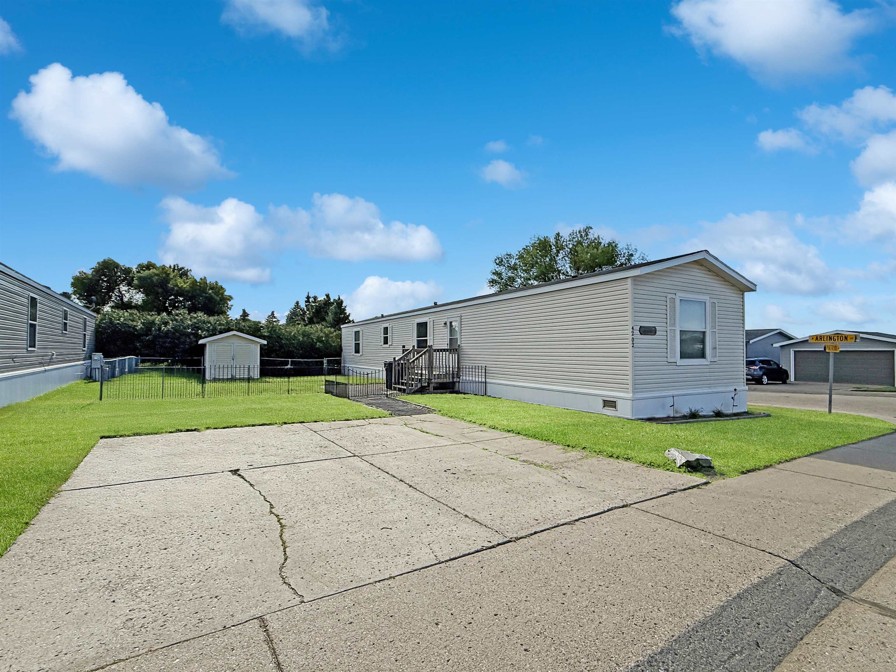 4202 Patriot Drive  Bismarck ND 58503 photo