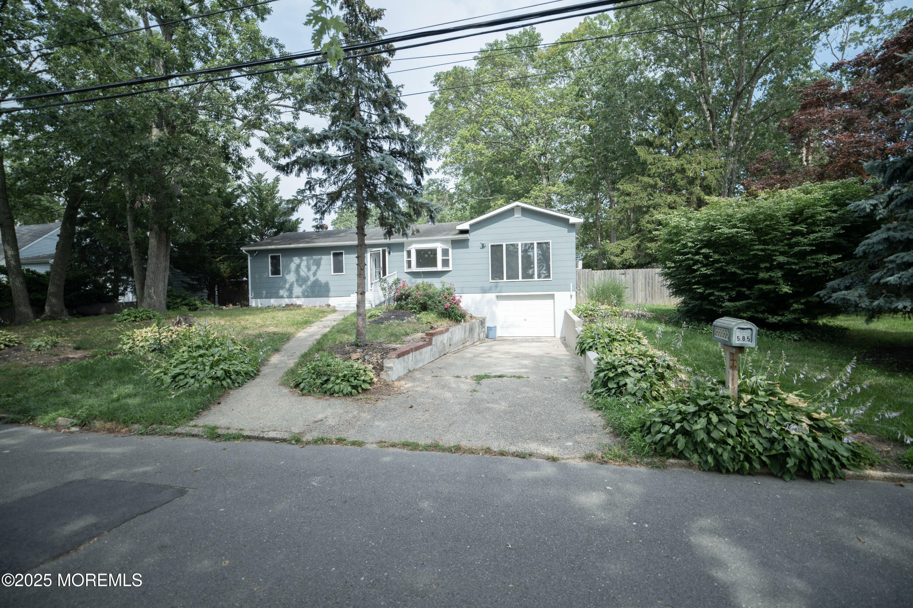 Property Photo:  585 Shady Lane  NJ 08753 