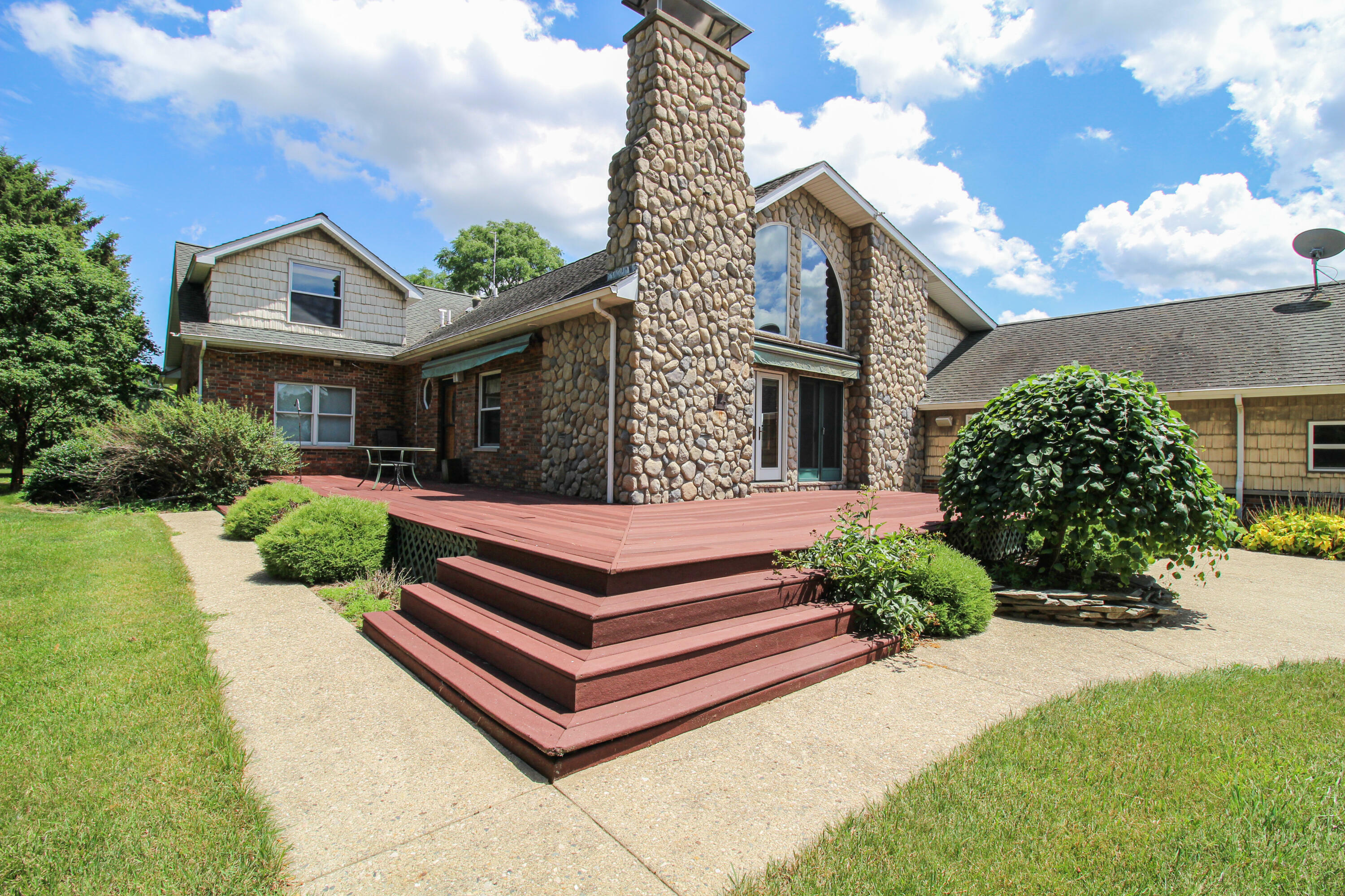 Property Photo:  17787 Indian Prairie Road  MI 49099 