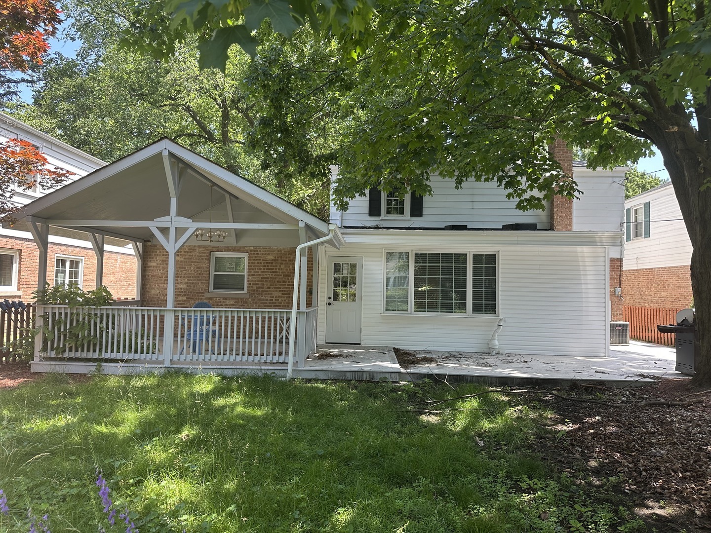 Property Photo:  530 S Dryden Place  IL 60005 