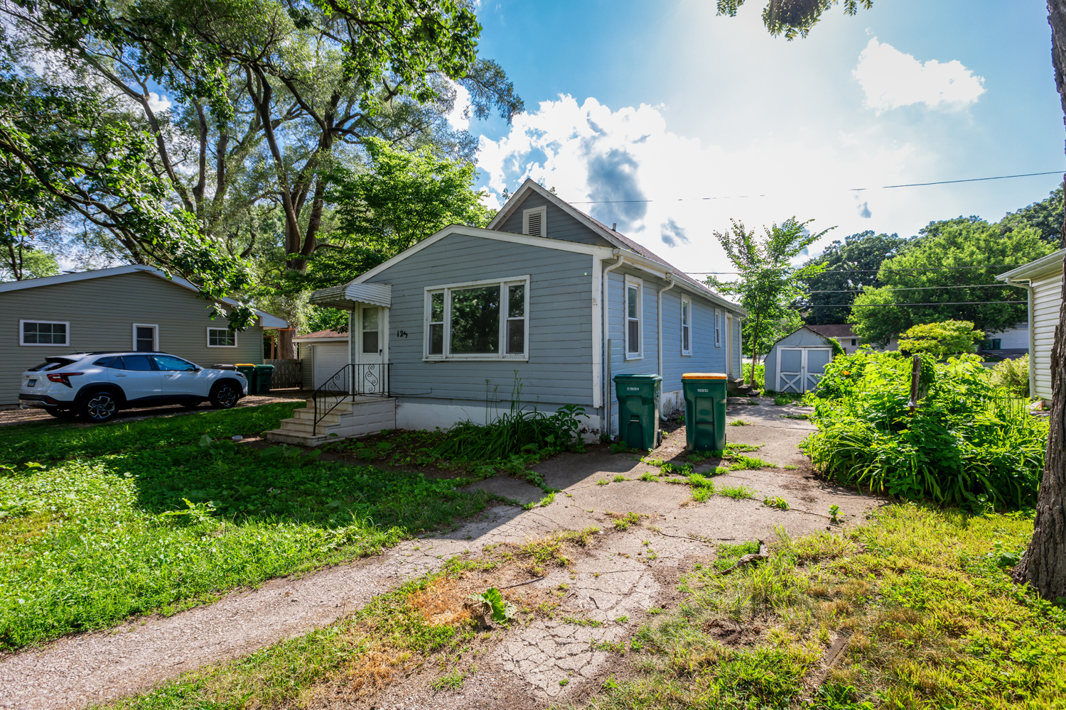 Property Photo: 123 Picnic Street IL 60404