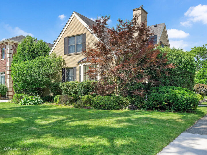 Property Photo:  4200 Harvey Avenue  IL 60558 