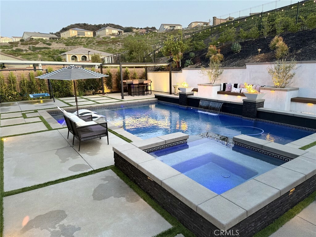 2516 Chad Zeller Lane  Corona CA 92882 photo