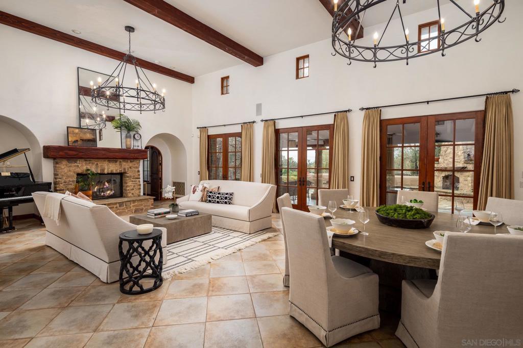 Property Photo: 14662 Encendido CA 92127