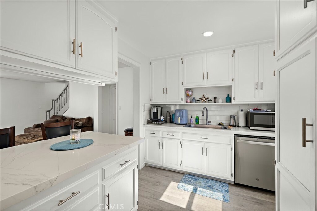 Property Photo: 4292 Howard Avenue CA 90720