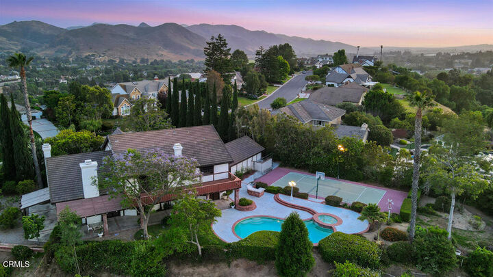 Property Photo:  11395 Highridge Court  CA 93012