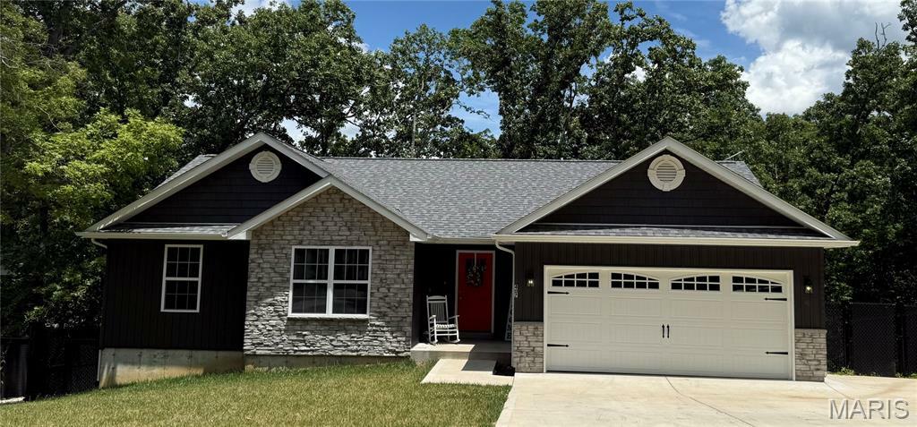 Property Photo: 407 Trenton Drive MO 63020