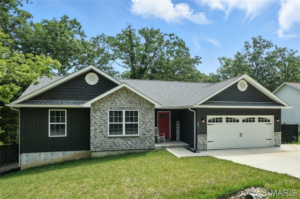 Property Photo: 407 Trenton Drive MO 63020