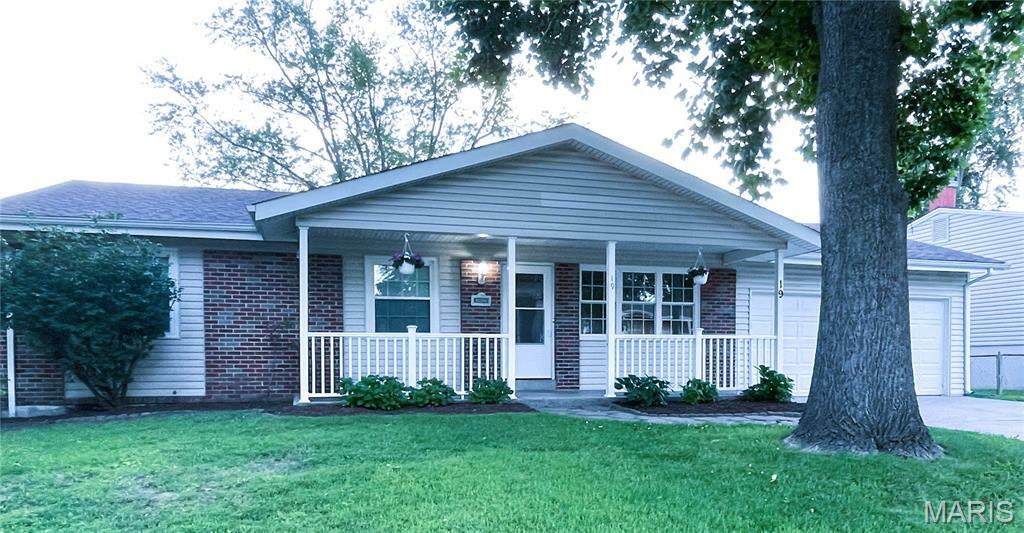 Property Photo: 19 Saint David Drive MO 63376