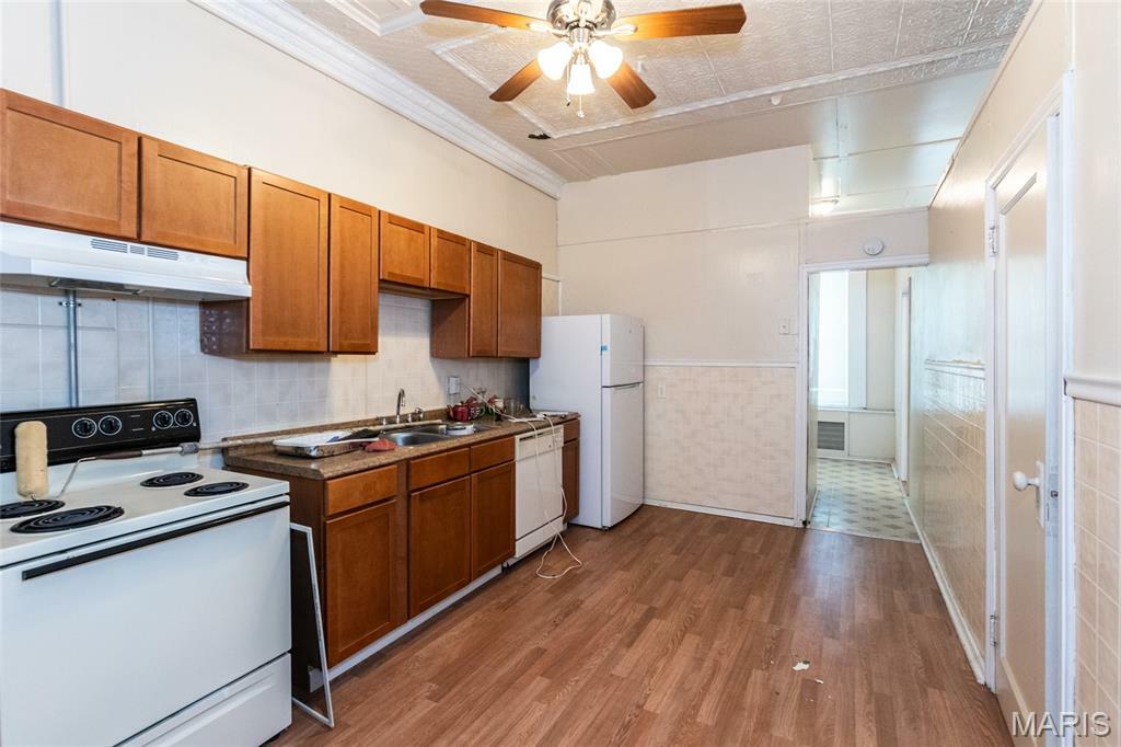 Property Photo: 5809 Dr Martin Luther King Drive MO 63112