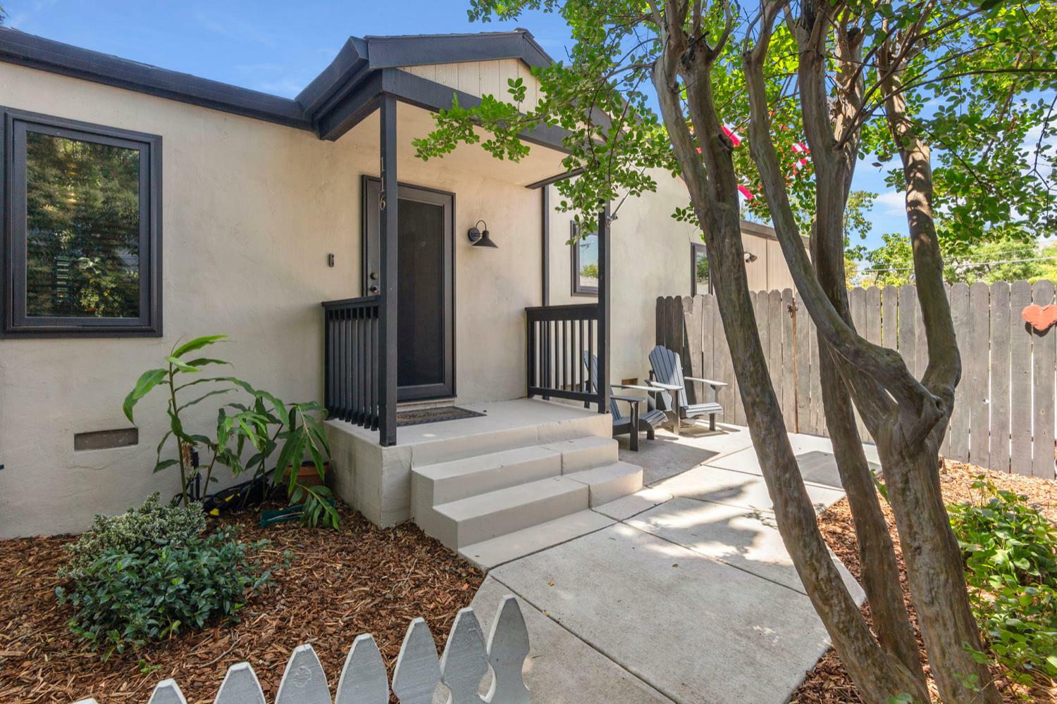 Property Photo: 116 Grove Street CA 95678