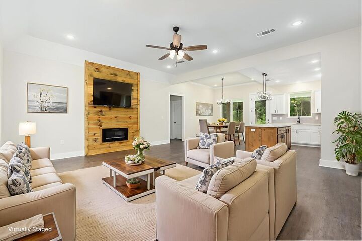 Property Photo: 313 Shirey Lane TX 75901