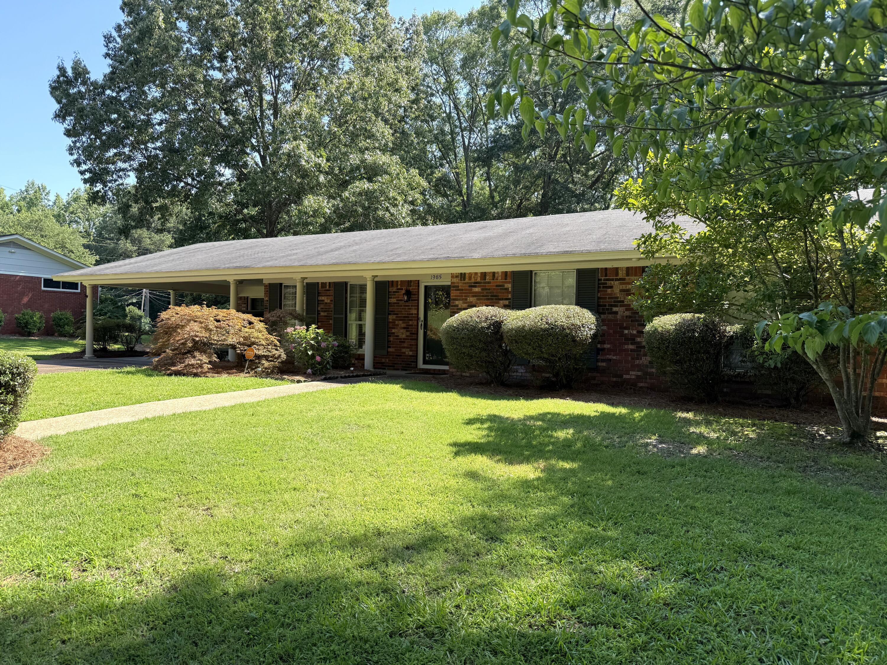 Property Photo: 1985 Rachel Street MS 38804