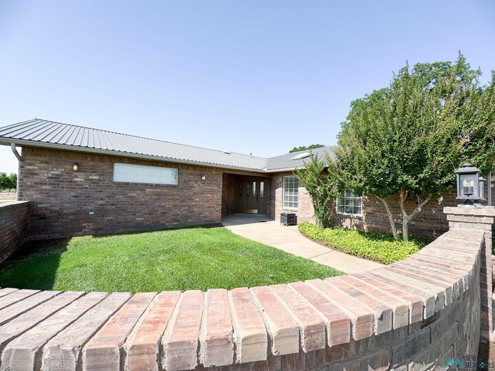 Property Photo: 1807 Don Lewis Road NM 88210