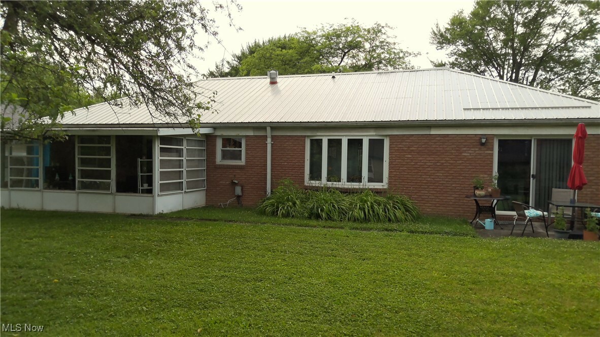 Property Photo: 231 Lawrence Street OH 44811