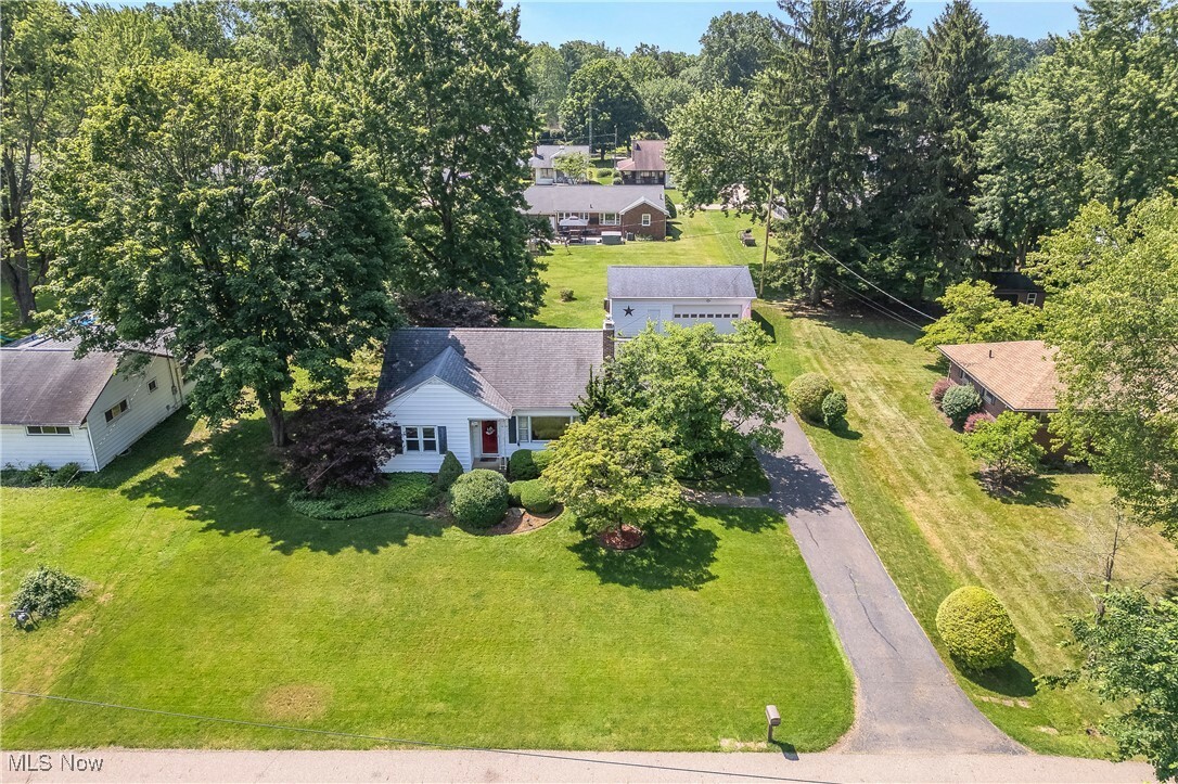 Property Photo: 8298 Walter Street NW OH 44646