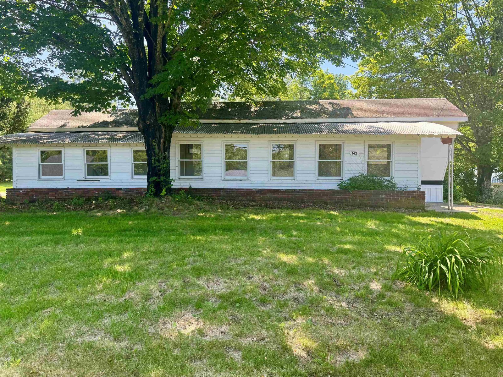 Property Photo:  142 Back Ashuelot Road  NH 03470 