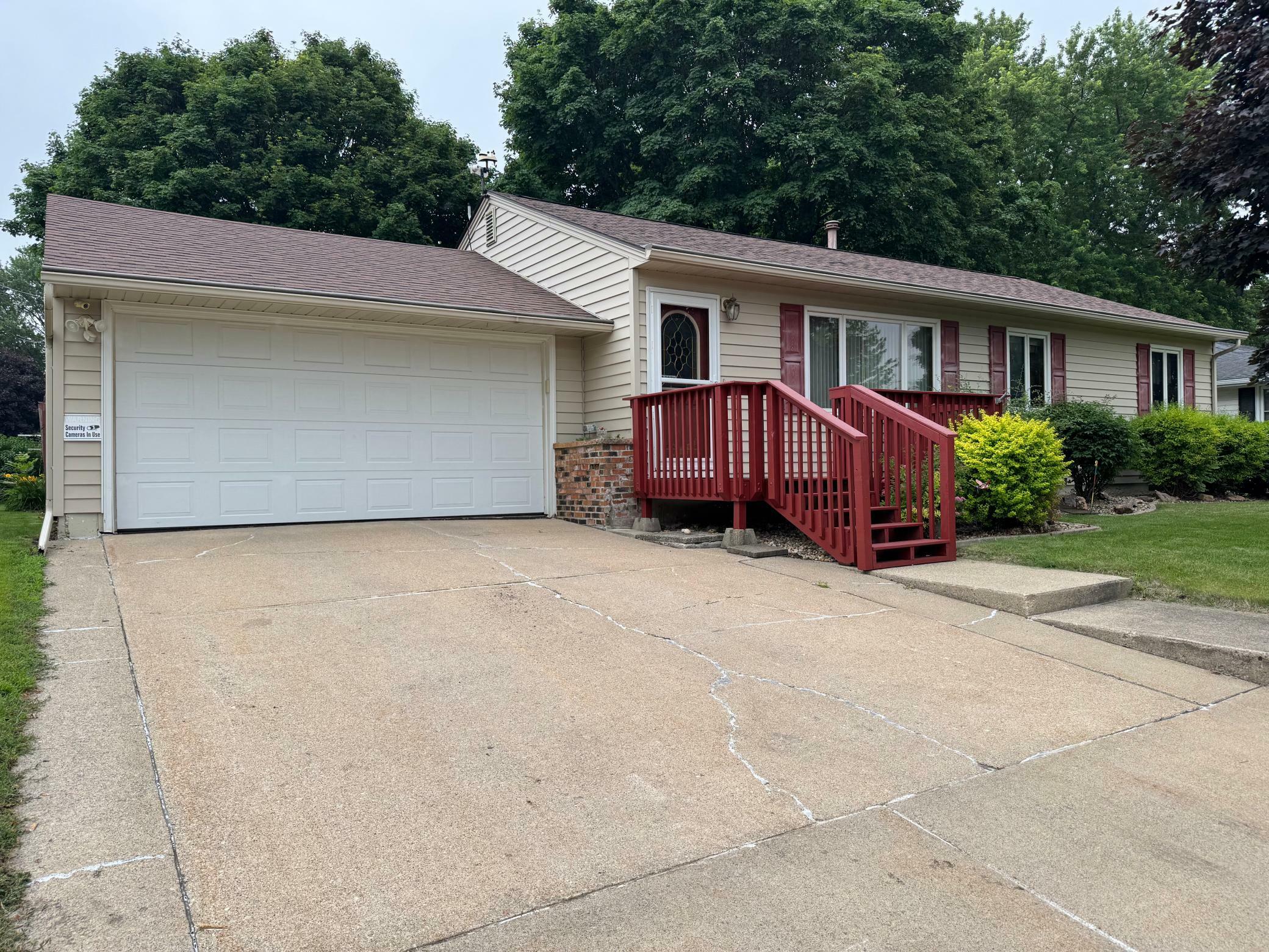 Property Photo: 1204 Garflield Avenue MN 56007