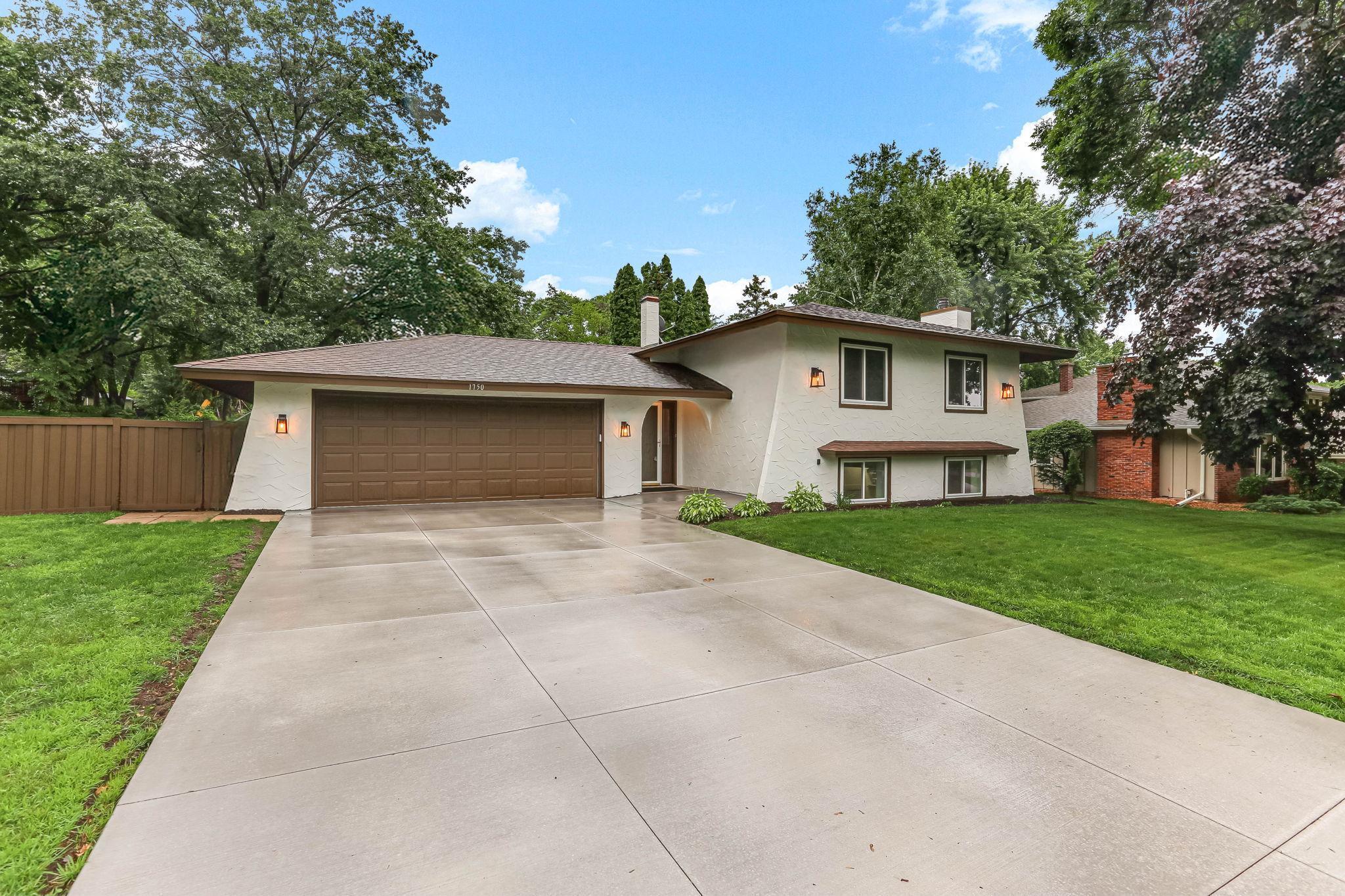 1750 Lansford Lane  Mendota Heights MN 55118 photo