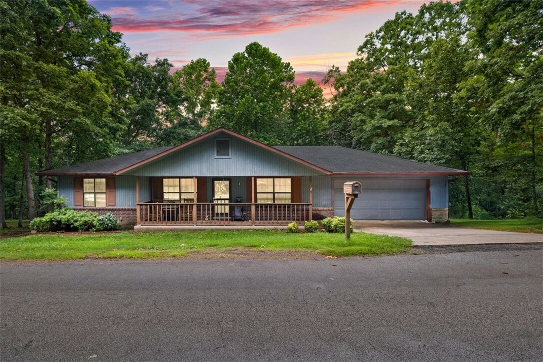 8 Kenilworth Drive  Bella Vista AR 72714 photo