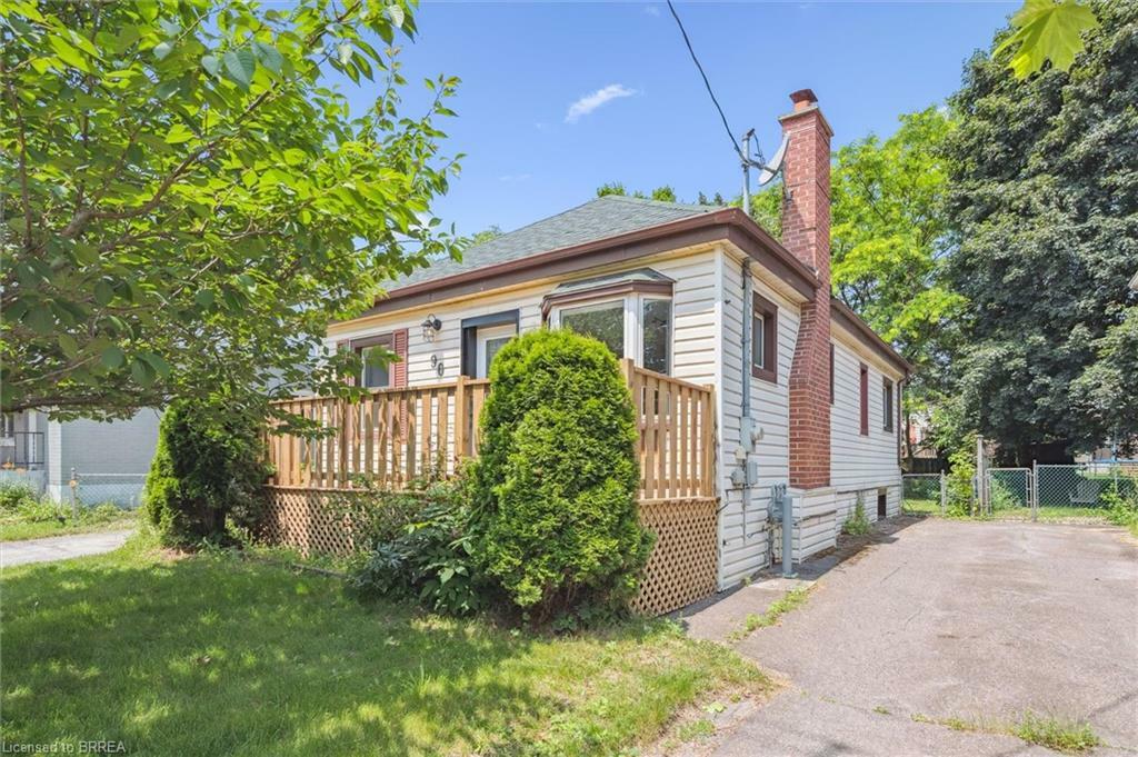 Photo de la propriété: 90 First Avenue ON N1S 2B3