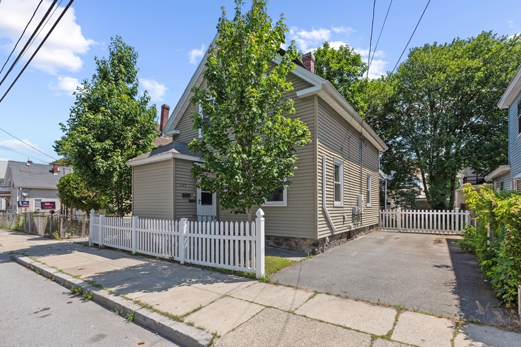 Property Photo:  127 Spruce St  MA 01841 