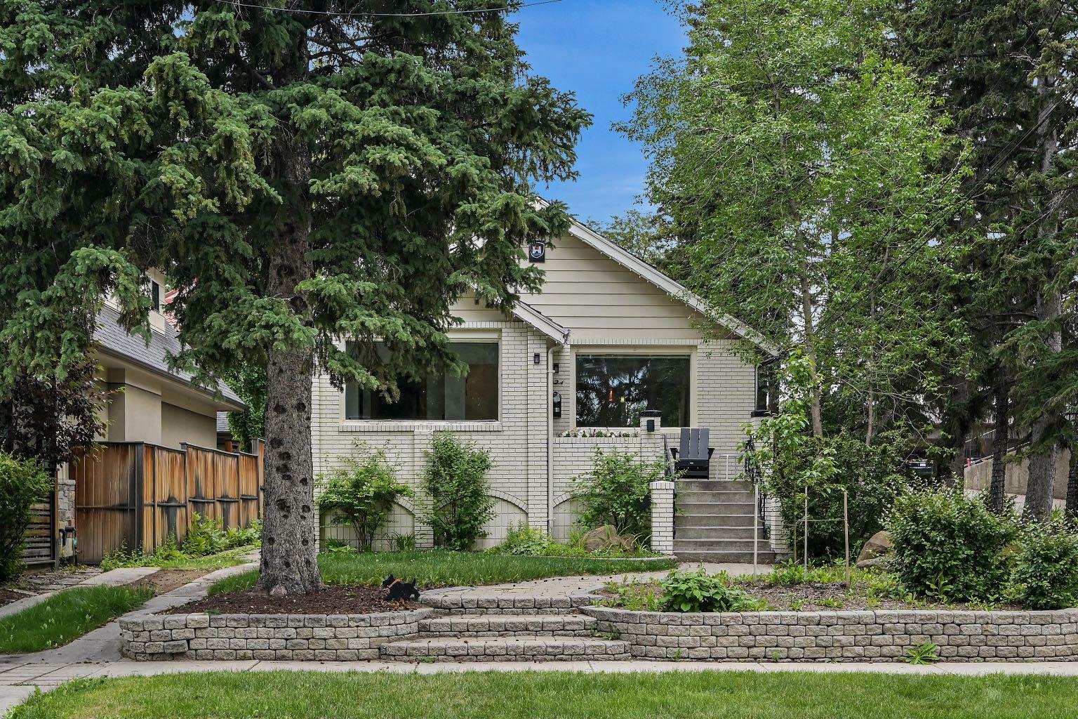 924 7A Street NW  Calgary AB T2M 3H2 photo
