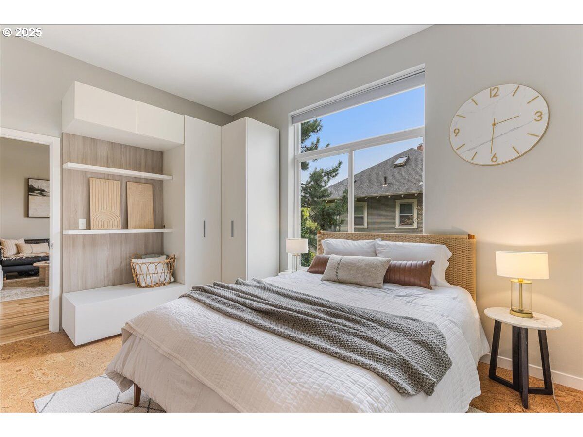 Property Photo: 2537 NW Thurman St 104 OR 97210