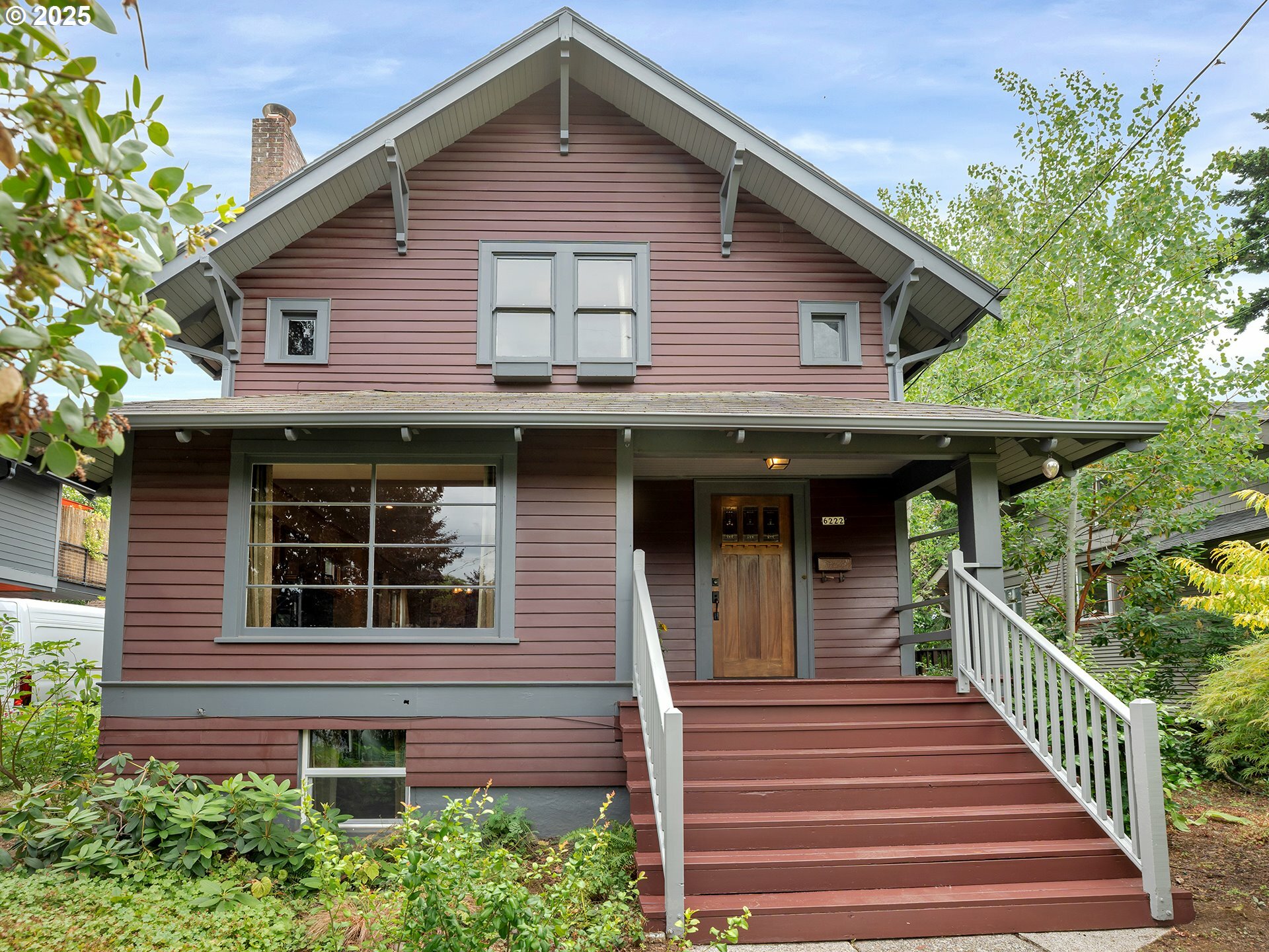 Property Photo: 6222 NE Clackamas St OR 97213