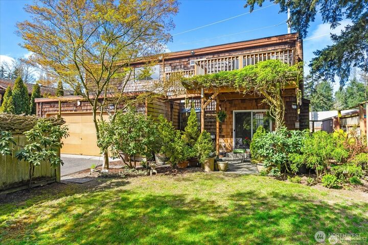 18210  5th Avenue NE  Shoreline WA 98155 photo
