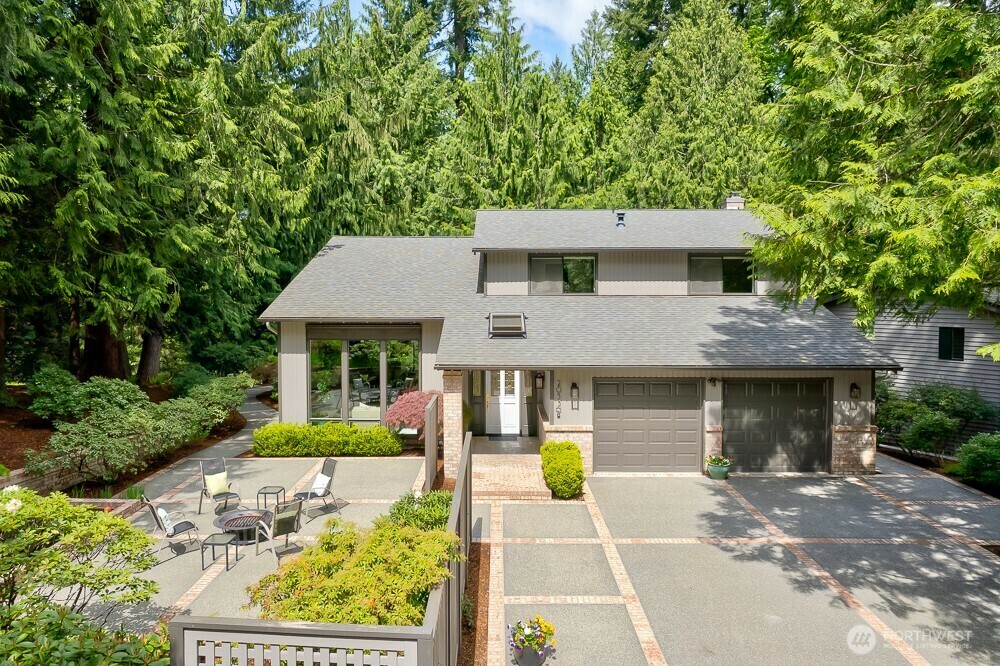 Property Photo: 20530 NE 66th Street WA 98053