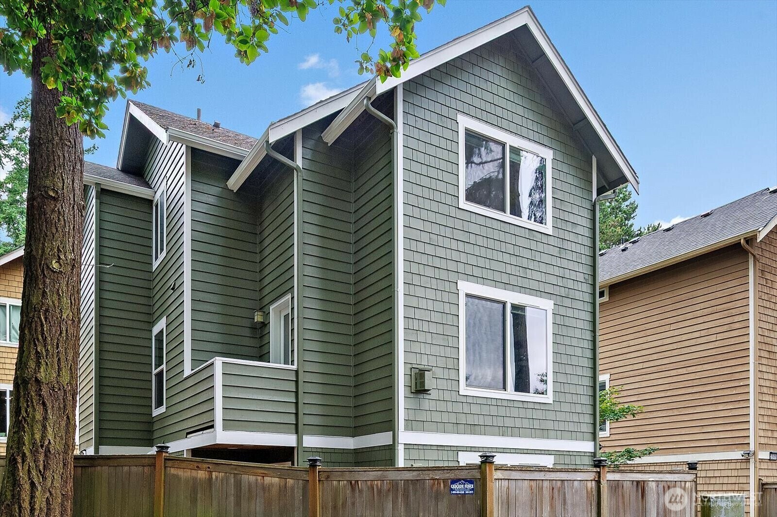 Property Photo: 12356 Hiram Place NE WA 98125