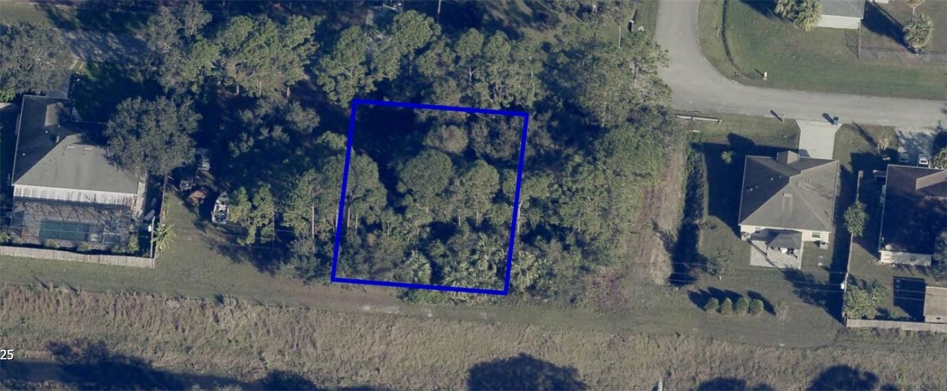 Property Photo:  320 Bali Street SE  FL 32909 