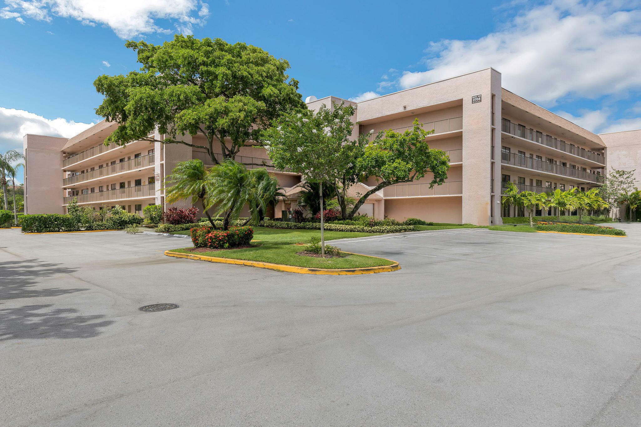 2704 NW 104th Avenue 401  Sunrise FL 33322 photo