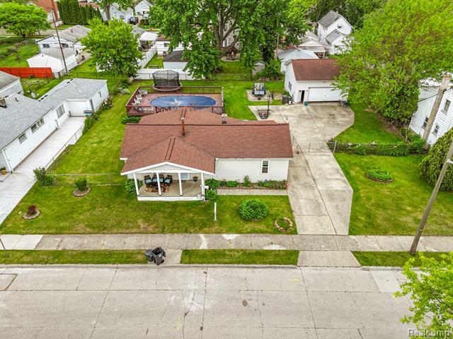 Property Photo:  19200 Roger Street  MI 48122 