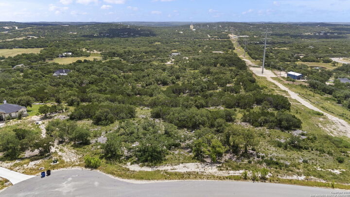 Property Photo:  831 Lovett Ridge Rd  TX 78163 