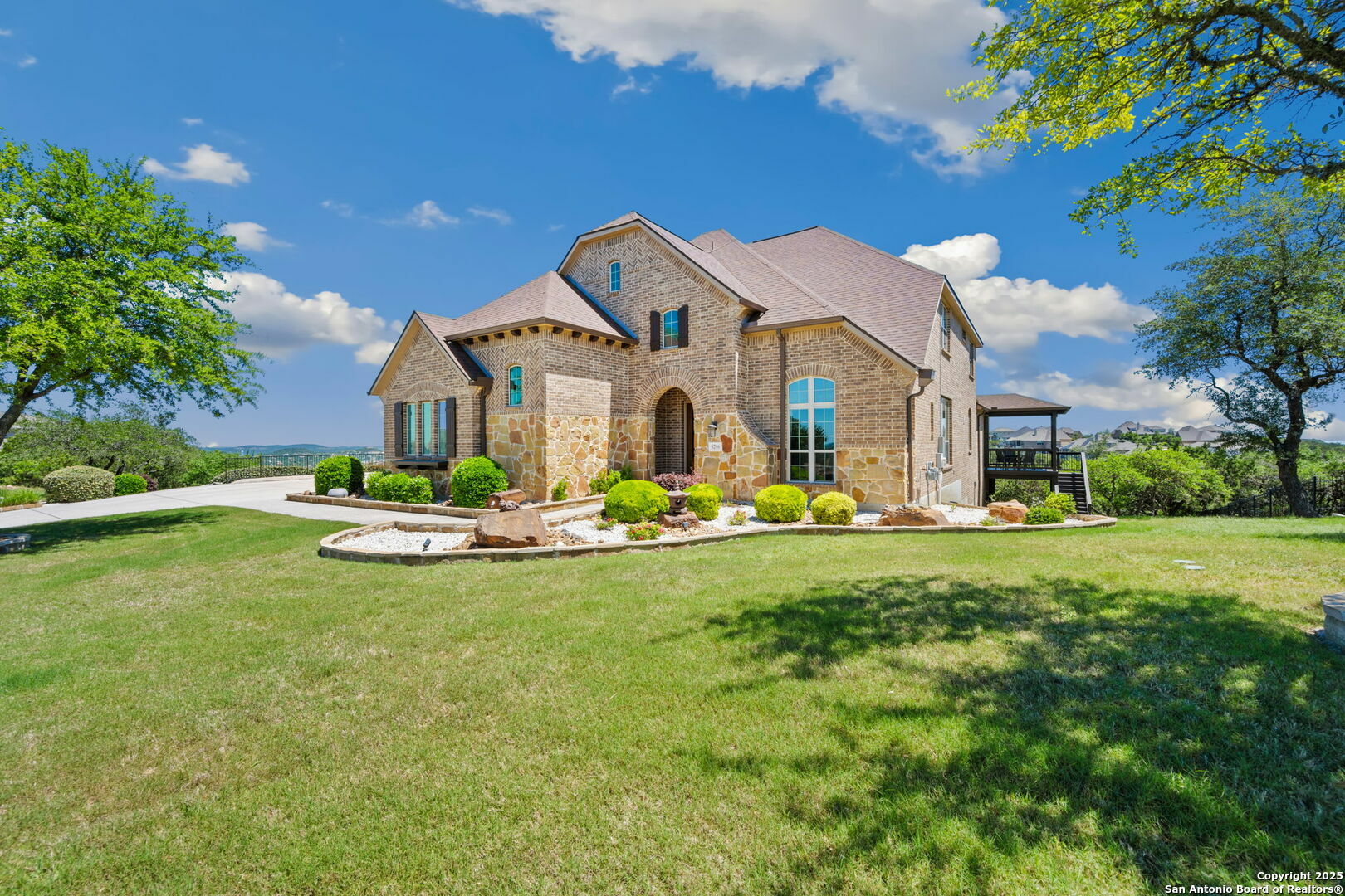 Property Photo: 8206 Winecup Hill TX 78256
