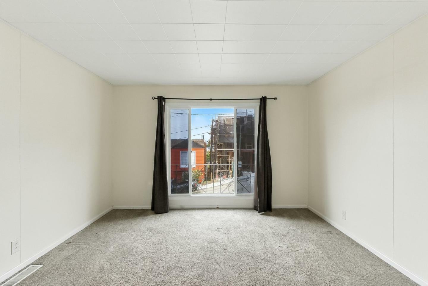 Property Photo: 662 Colby Street CA 94134
