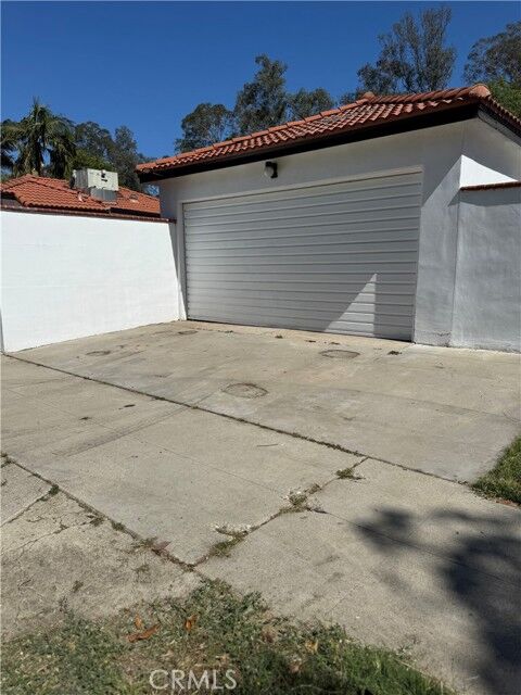 Property Photo: 5230 Seville Avenue CA 91436