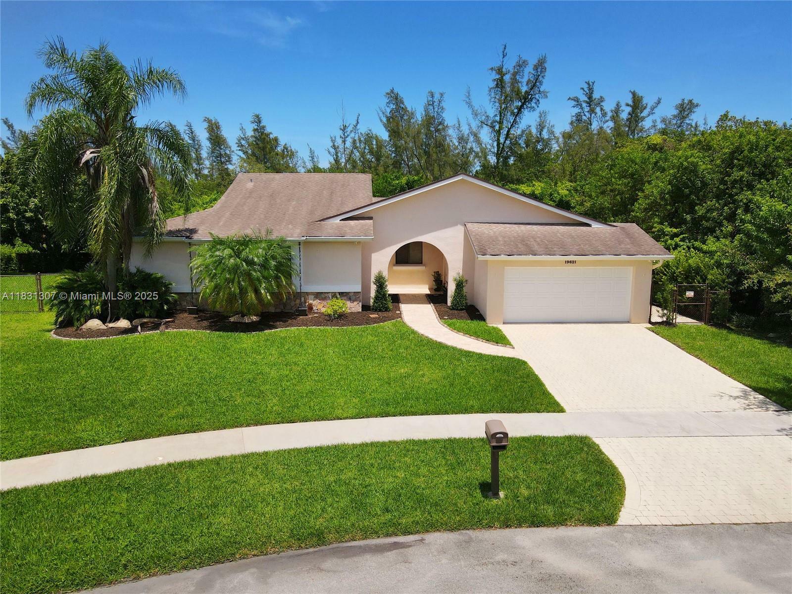 Property Photo: 19621 SW 78th Ct FL 33189