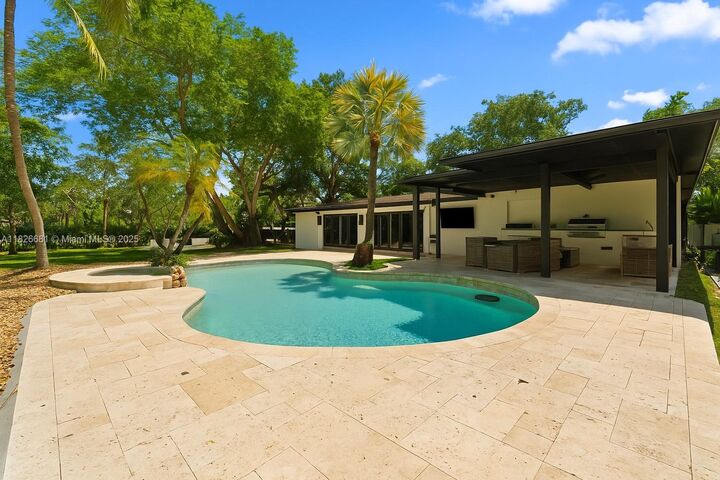 15202 SW 80th Ave  Palmetto Bay FL 33157 photo