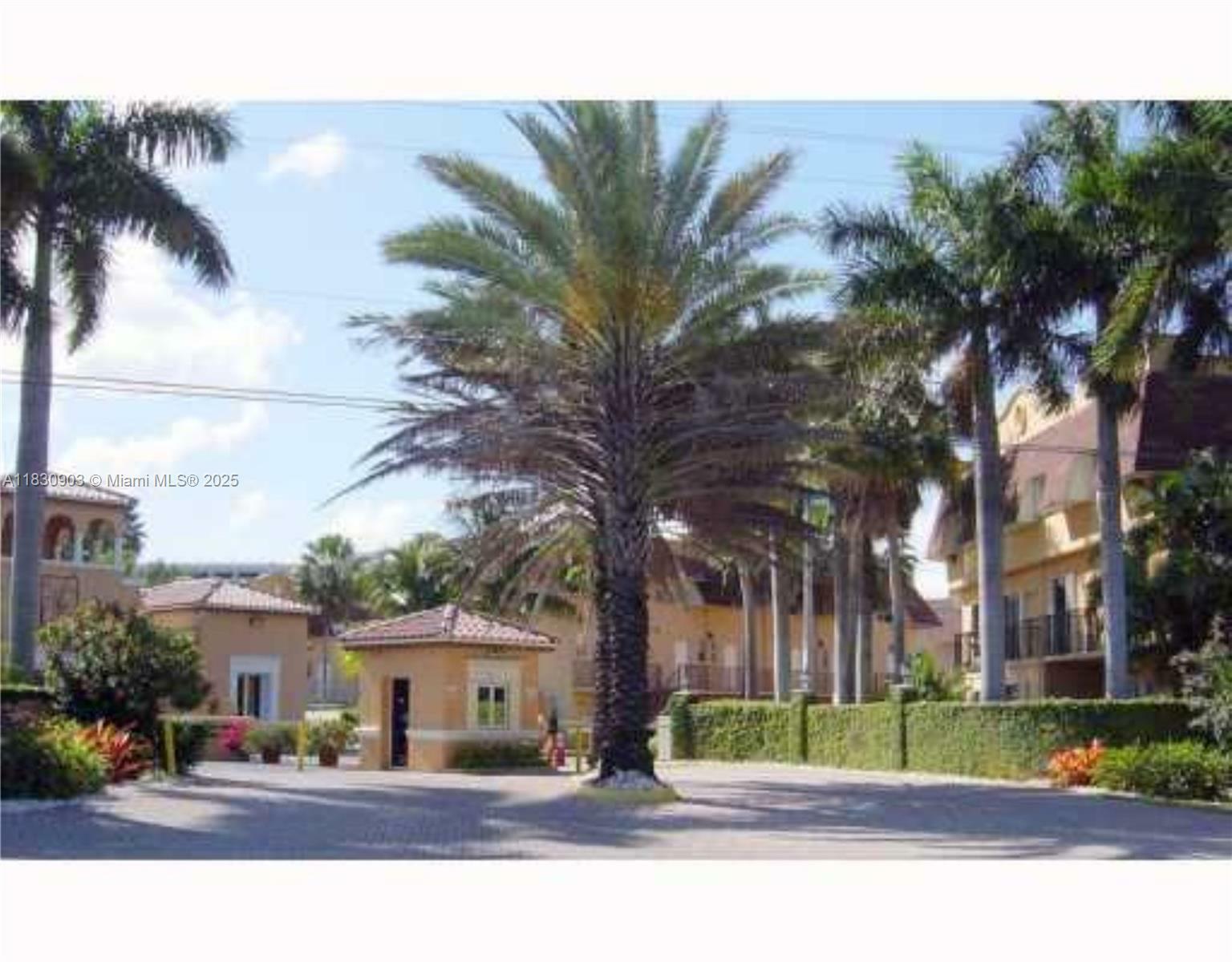 Property Photo:  6707 N Kendall Dr 113  FL 33156 