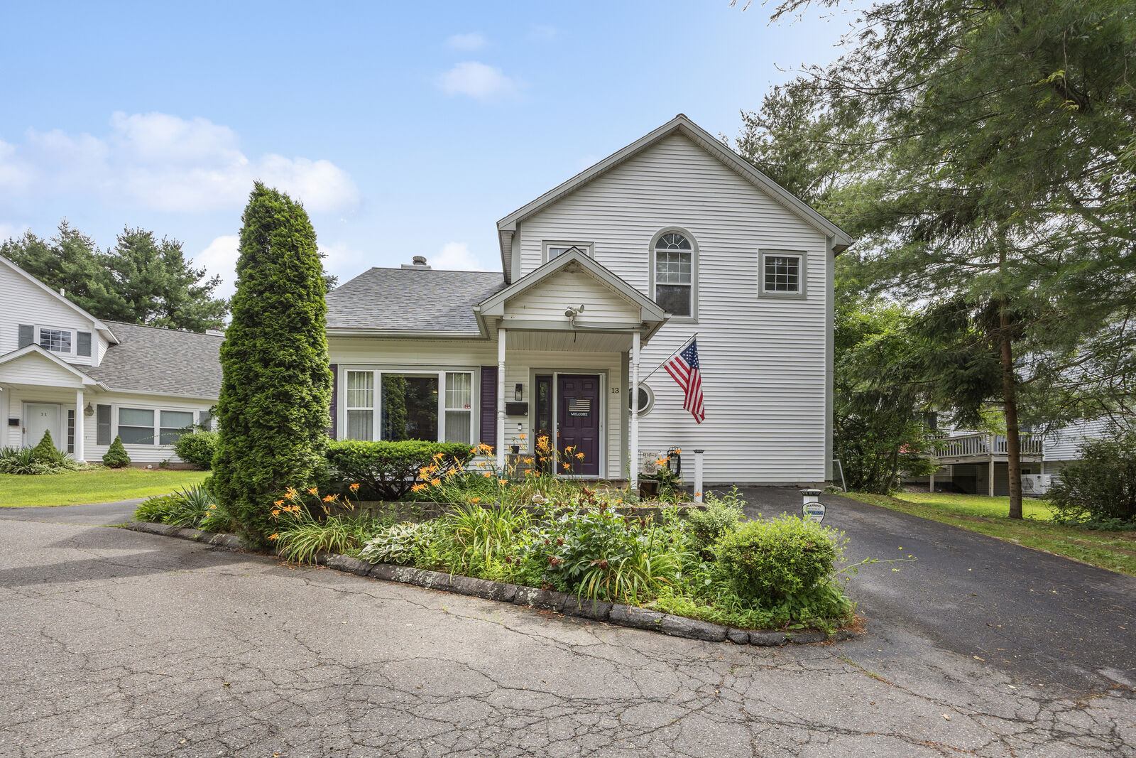 Property Photo: 905 Oronoke Road Apt 13 CT 06708