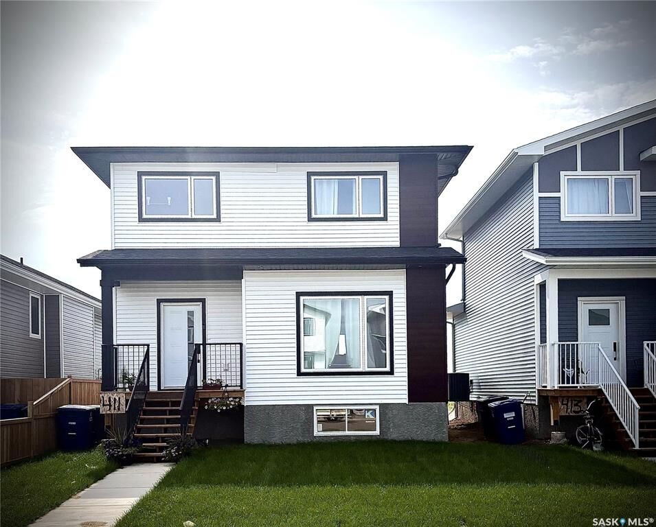 Photo de la propriété:  423 Eldorado Street  SK S0K 4S3 