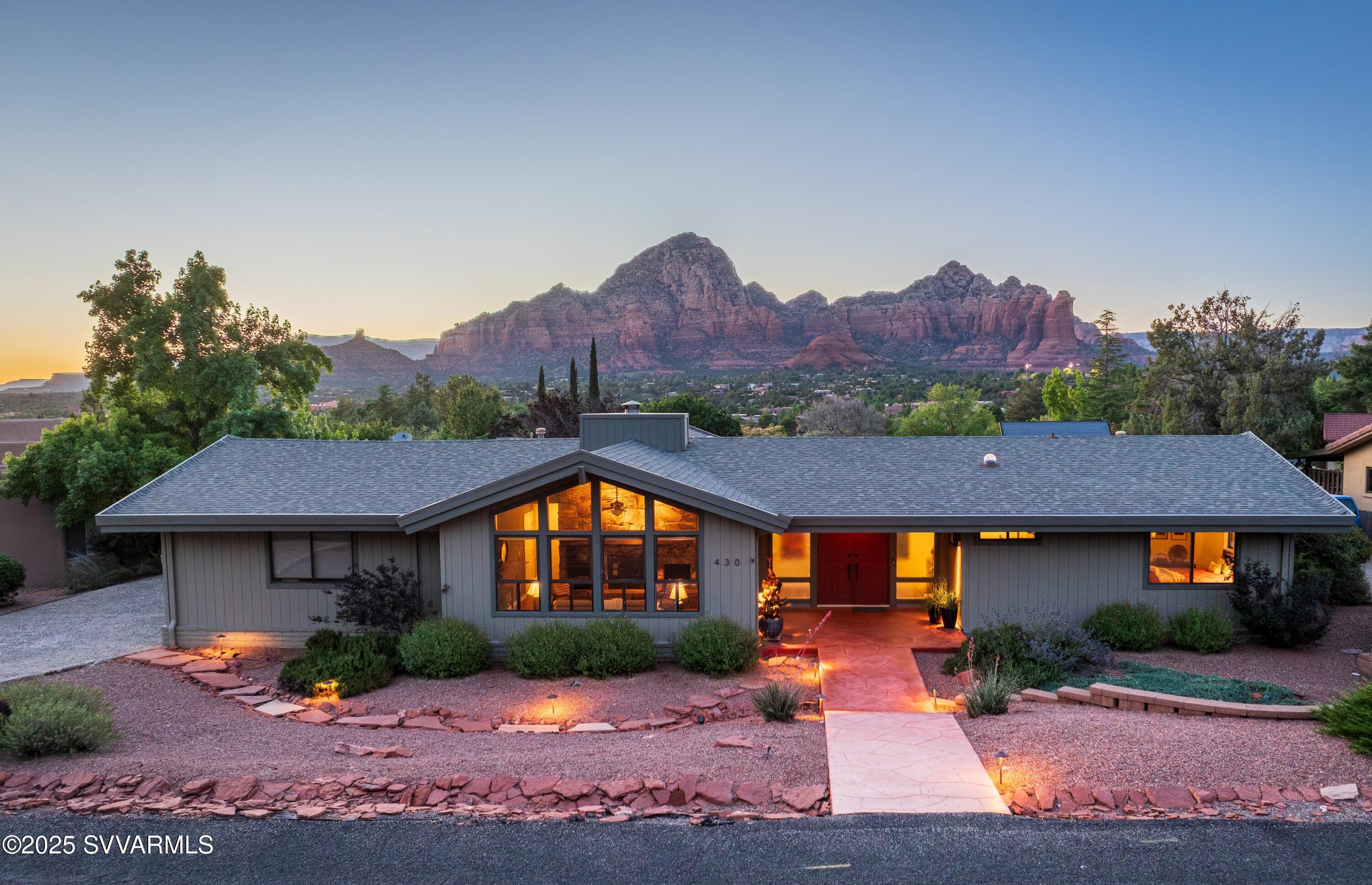 Property Photo: 430 Saddlerock Circle AZ 86336