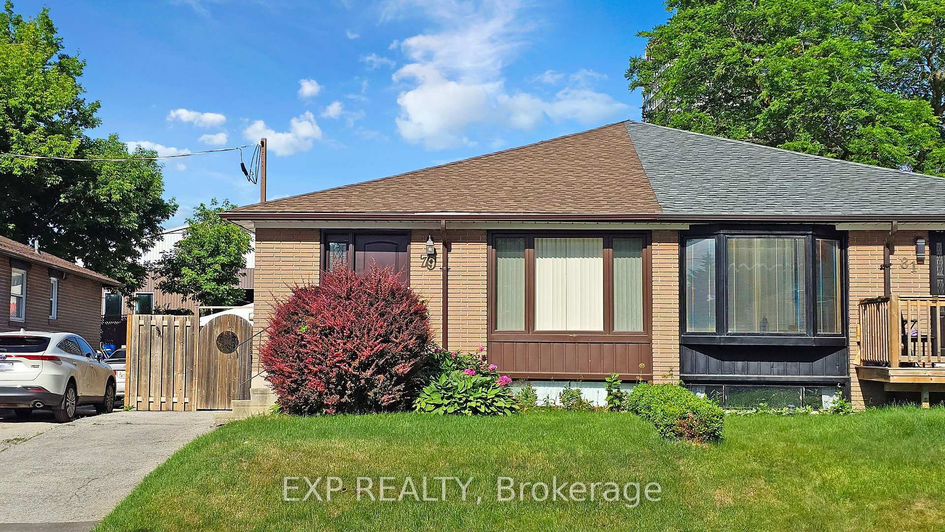 Property Photo: 79 Walter Avenue ON L3Y 2T5